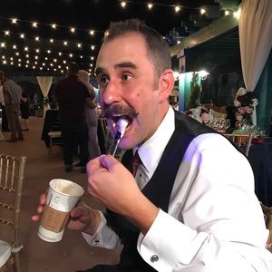 Meet your Posher, Travis